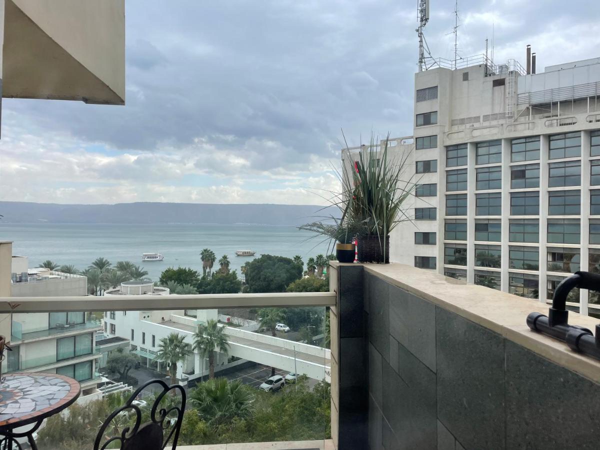 תכלת על הכינרת Light Blue On The Kinneret Lake Tiberíades Exterior foto