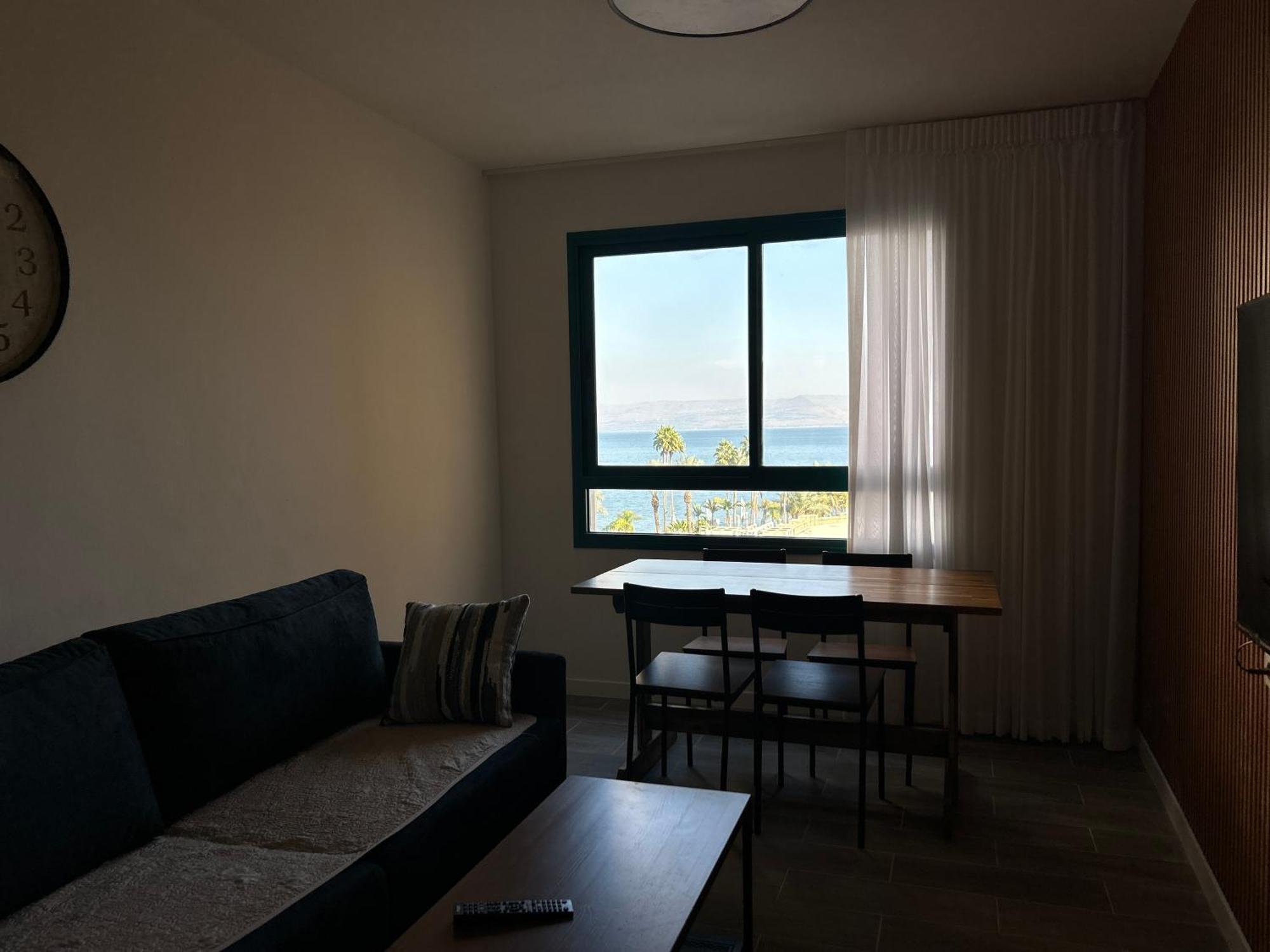 תכלת על הכינרת Light Blue On The Kinneret Lake Tiberíades Exterior foto